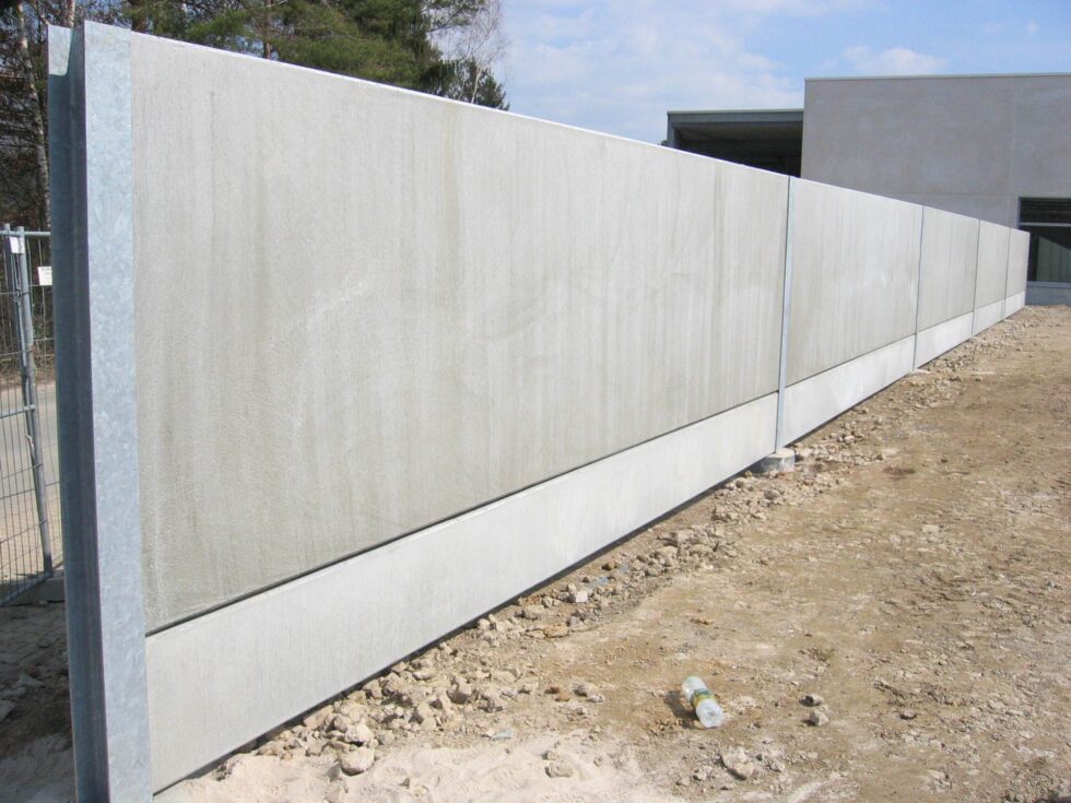 LSW 65195 Taunusstein Toom Baumarkt mit betongrauen Besenstrich schallreflektierend im 7m Stützenraster