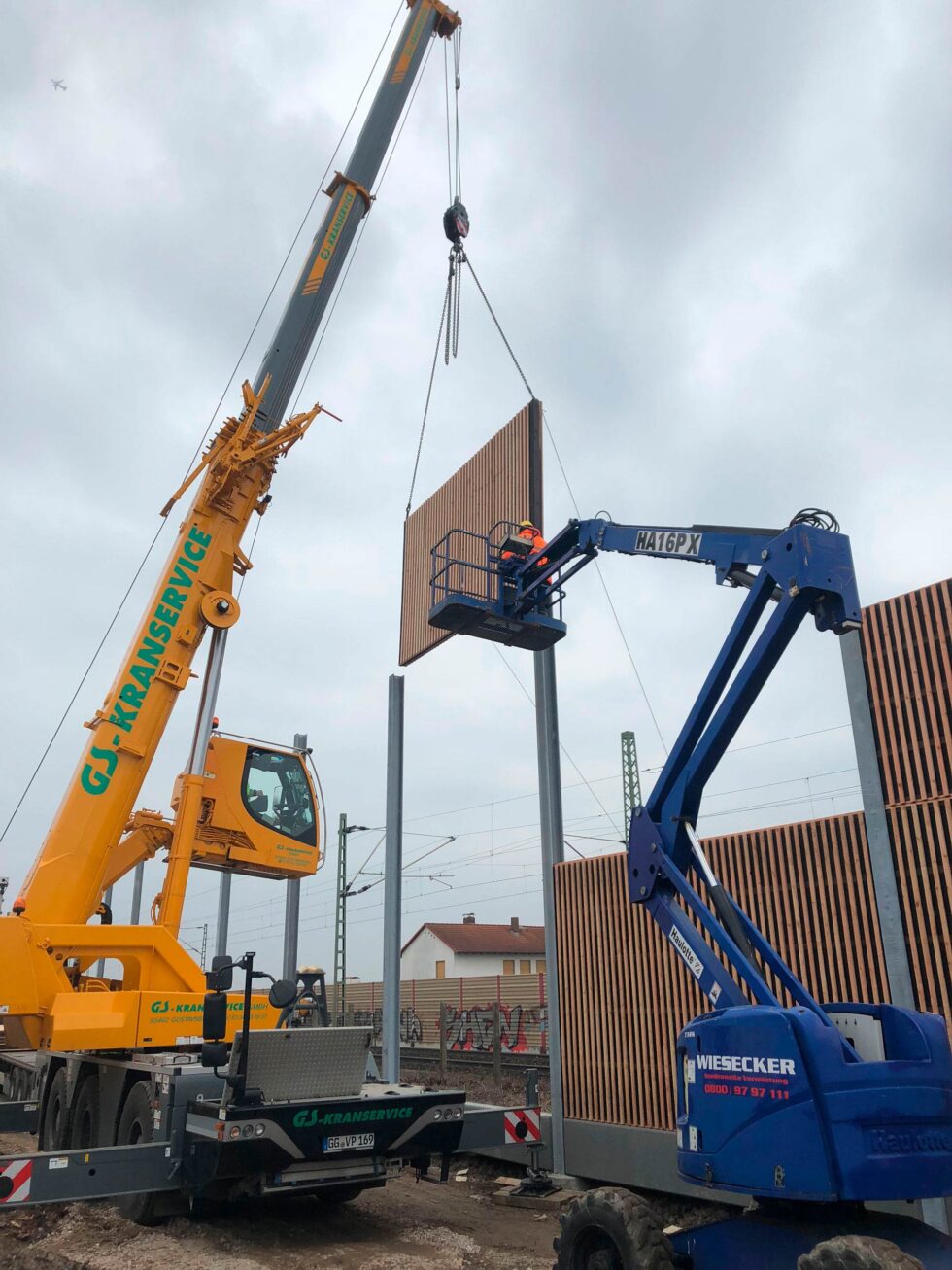 Lärmschutzwände aus Holz, Beton und Aluminium der Krebs Ingenieurbau GmbH